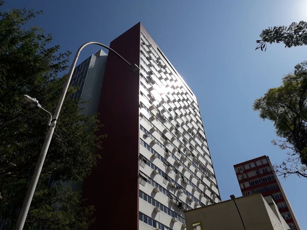 Edf. Arnaldo Thá- No coração de CuritibaExcelente oportunidade de investimento