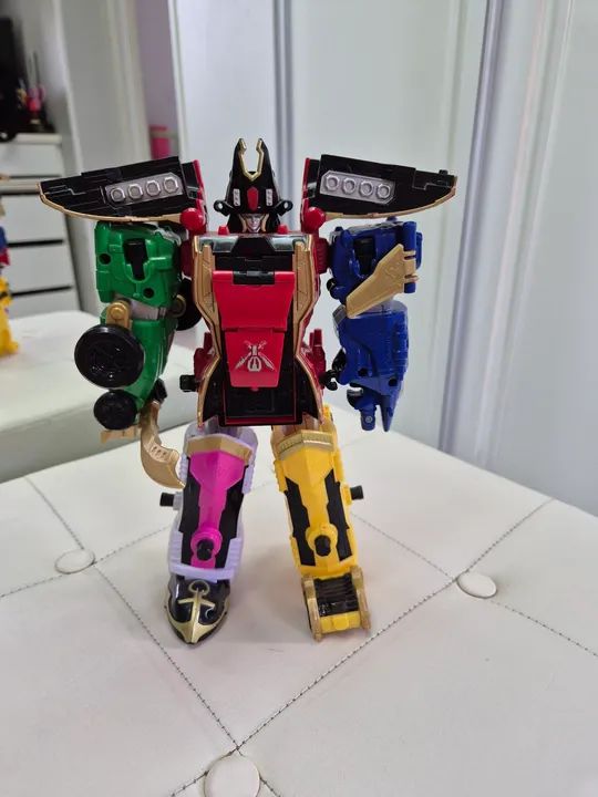 Power Rangers Super Megaforce - Lendário Megazord  - Foto 3