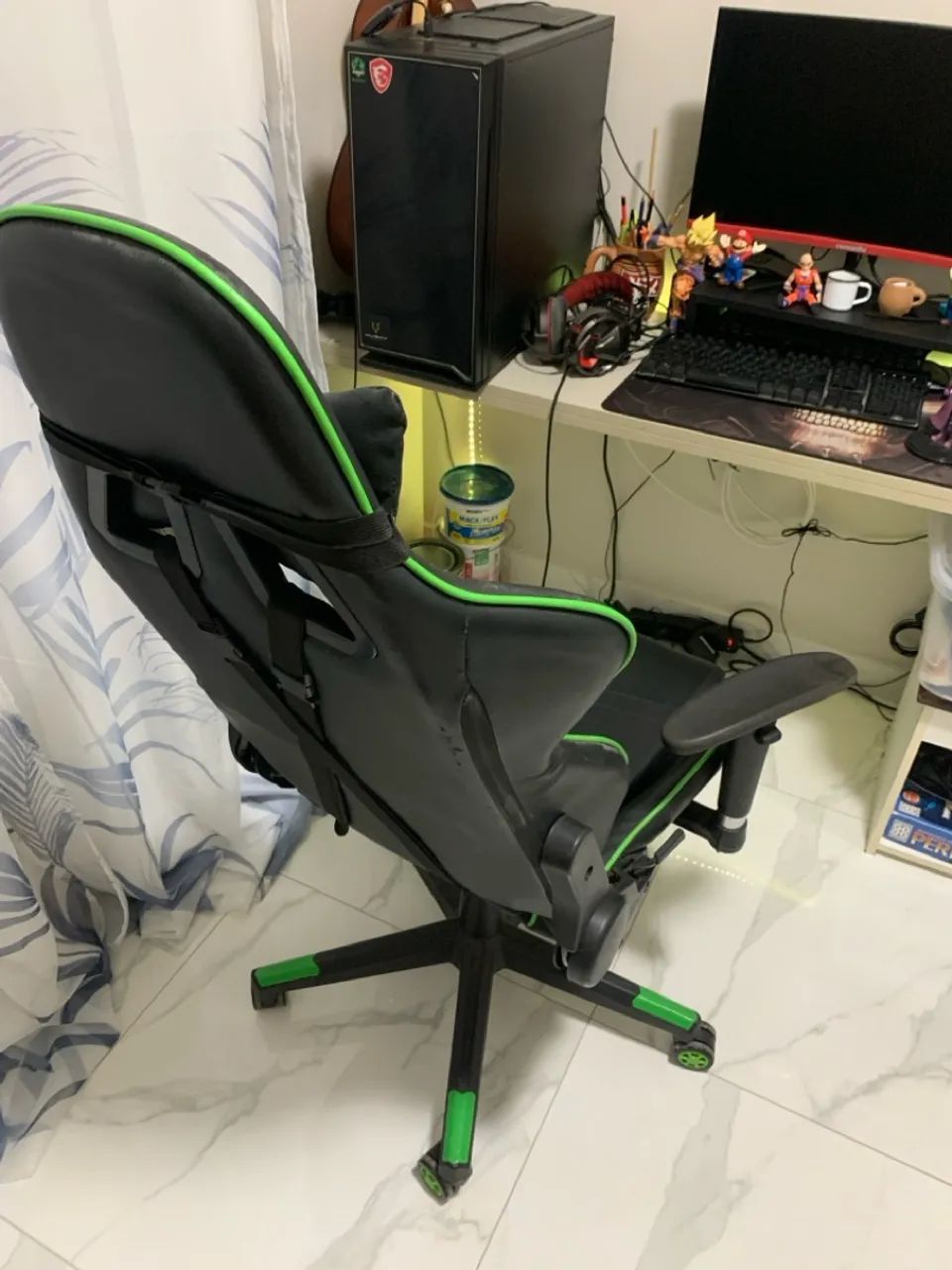 Cadeira Gamer Dazz - Conforto e Estilo para suas longas sessões! - Foto 3