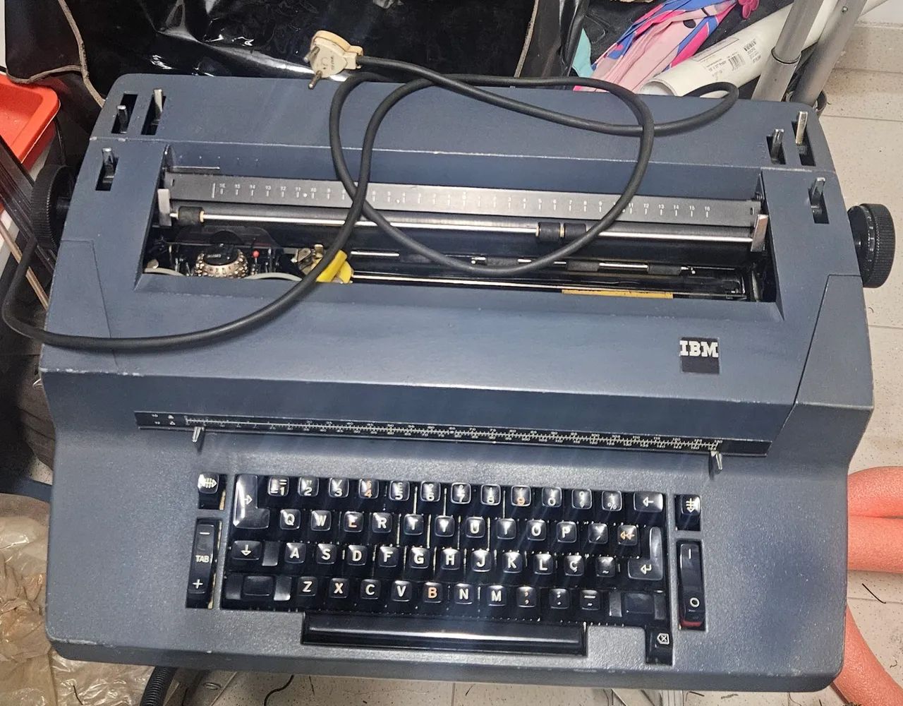 Maquina de escrever elétrica IBM64617795816195120