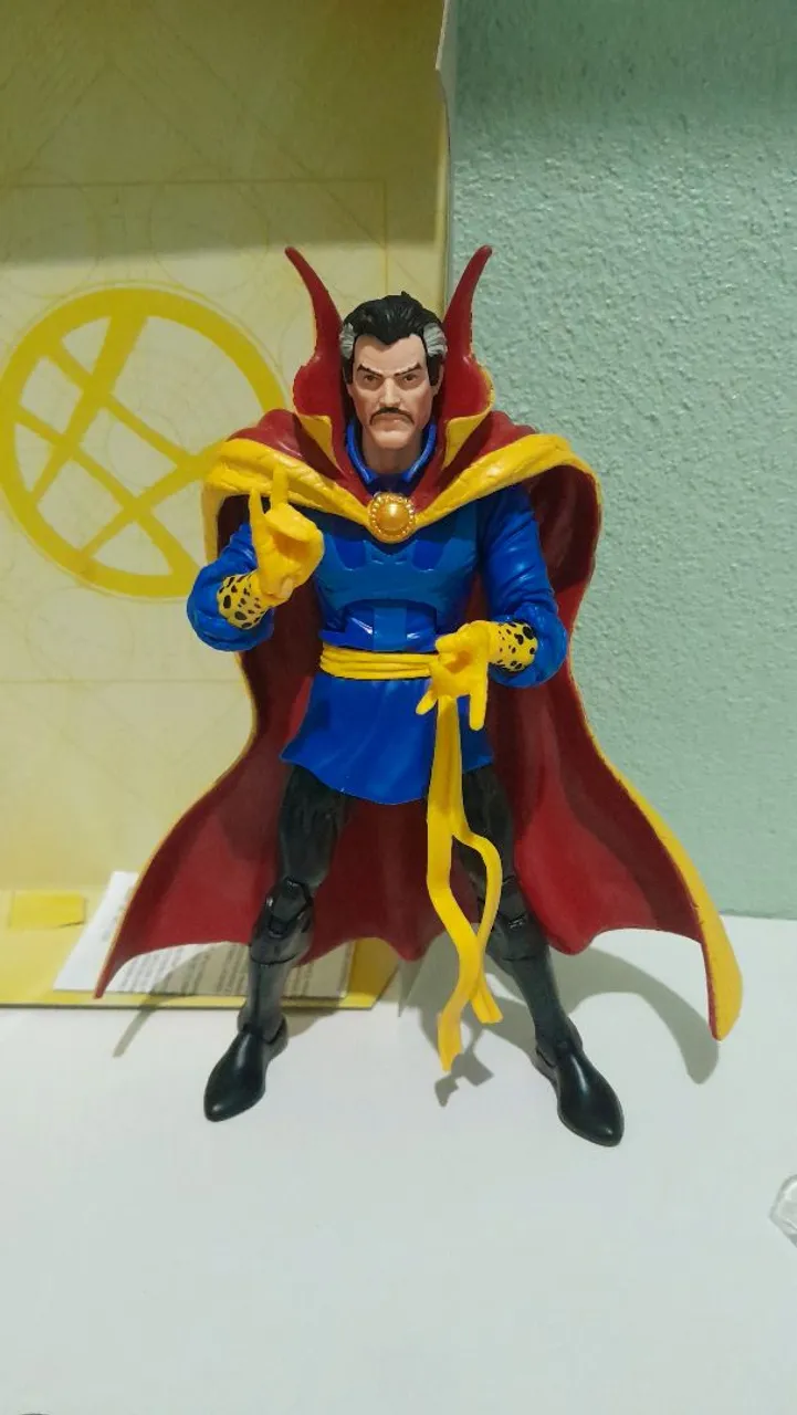 Boneco Doutor Estranho Marvel Legends