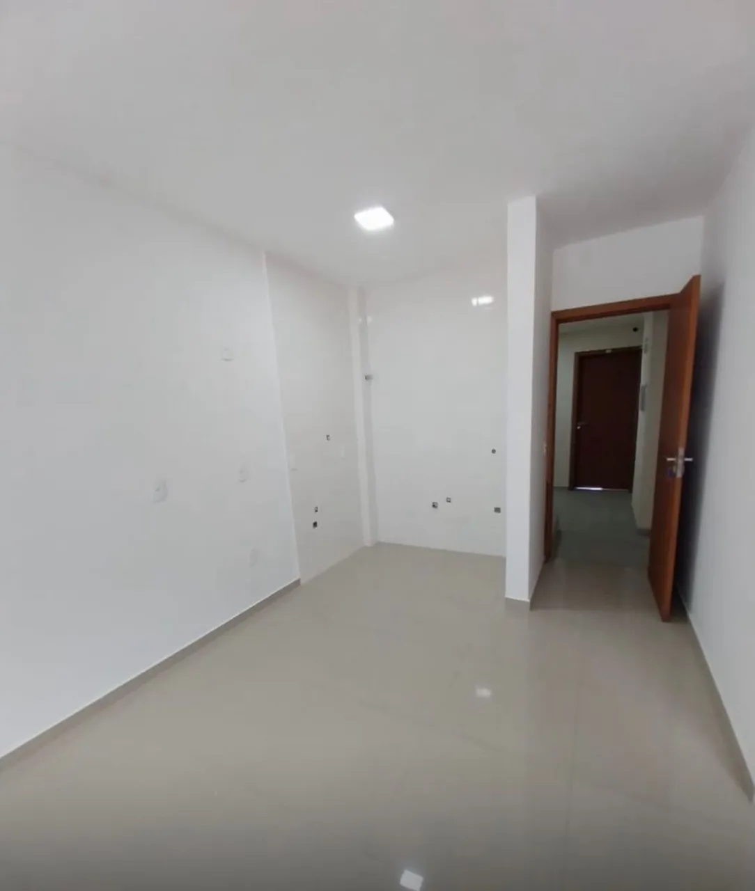 Apartamento para aluguel com dois quartos no Ribeirão da Ilha