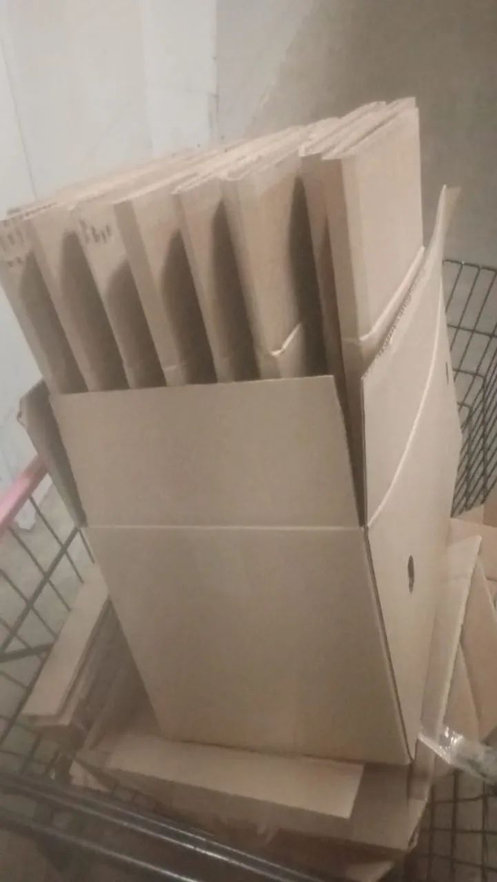 Caixas para mudanças 2.00 cada chamaaa