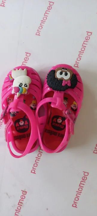 Sandálias infantis Melissa tamanho 19