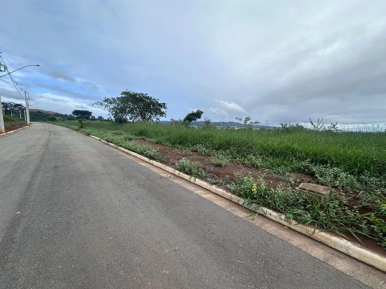 Terreno plano com ótima localização - Foto 2