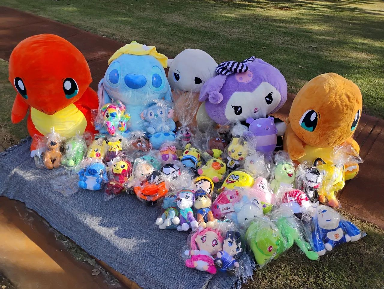 Pelúcias Winnie the Pooh, Stitch e Pantera cor-de-rosa - Foto 2