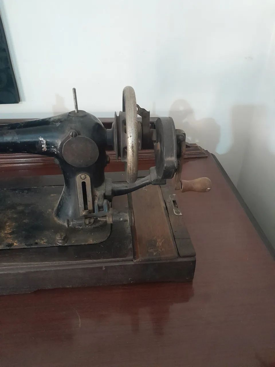 Maquina de custura singer antiga - Foto 3