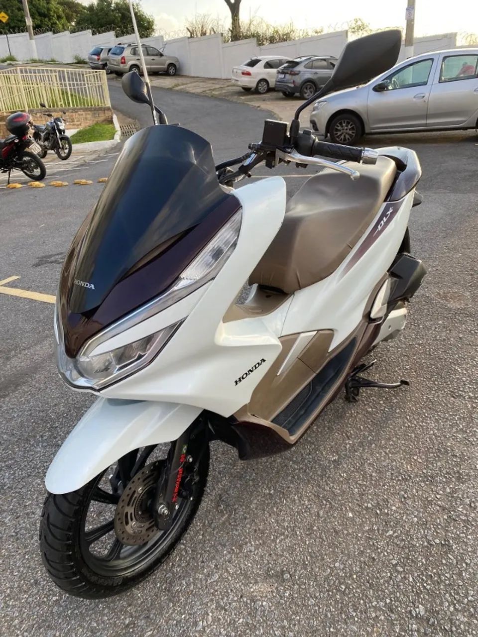 Honda PCX, 150cc DLX - única dona