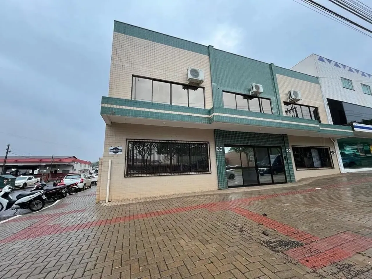 Salas/Conjuntos à venda 600M², Centro, Chapecó - SC