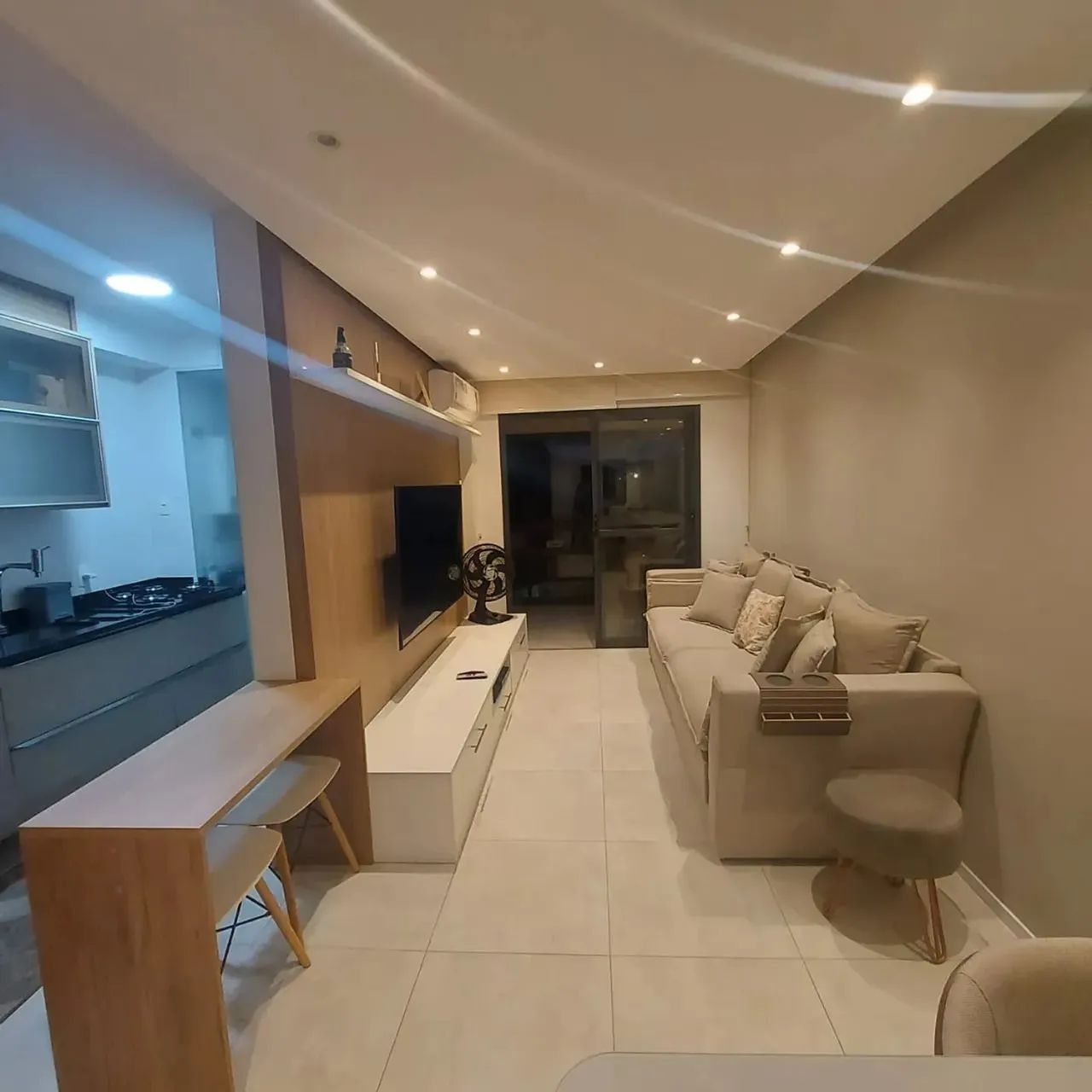 OPORTUNIDADE - LINDO APTO REFORMADO NO FONTANO REPLETO DE ARMÁRIOS /2 QUARTOS, 1 SUÍTE. 67 - Foto 8