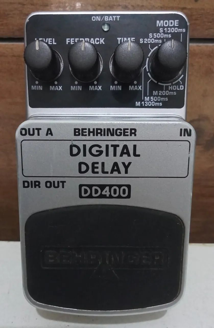 Pedal Delay DD400 Behringer 