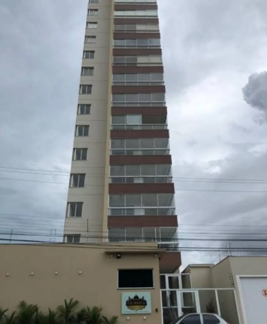 Vendo um Belíssimo Apartamento no Taj Mahal com 285 metros quadrados com 4 quartos