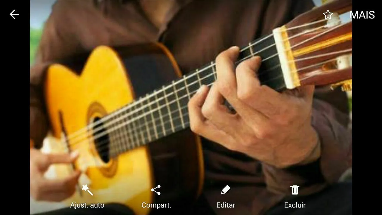 Aulas de instrumentos musical(Escola Chegue & Toque)