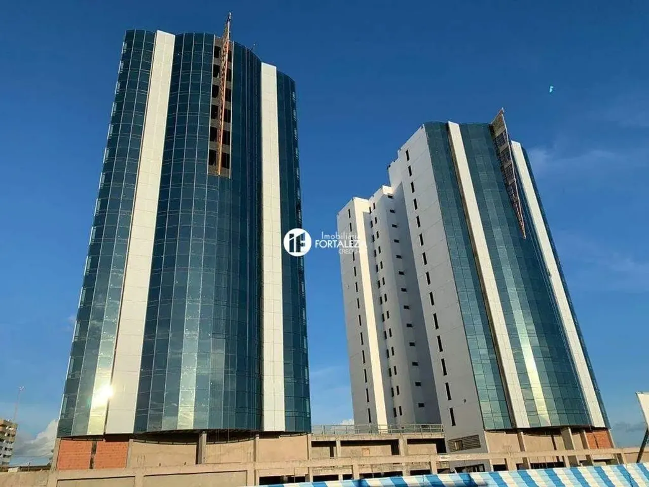 DUAS SALAS VIA TOWERS 107M², 2 banheiros, 2 vagas em via towers - Rio Branco - AC