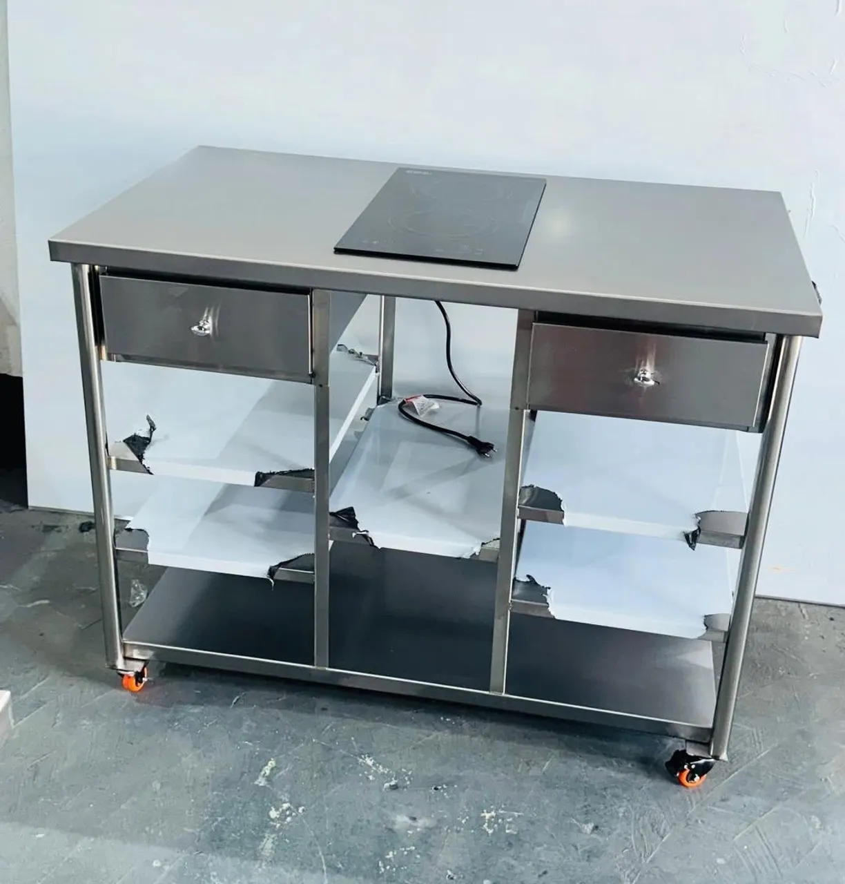 Bancada de Aço Inox com Cooktop e Gavetas