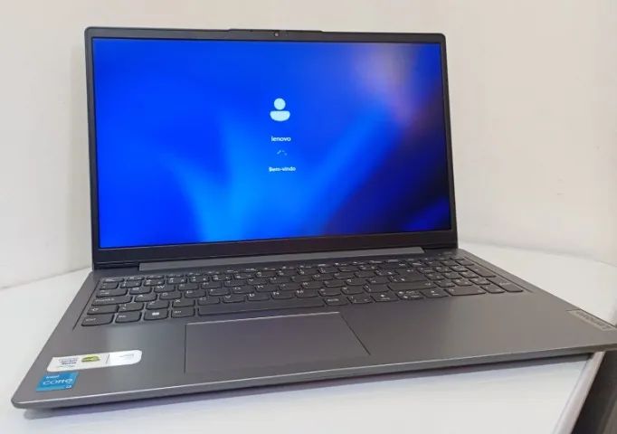 Notebook Lenovo i3 11 geração 12 gb ddr4 de memória ssd m2 super