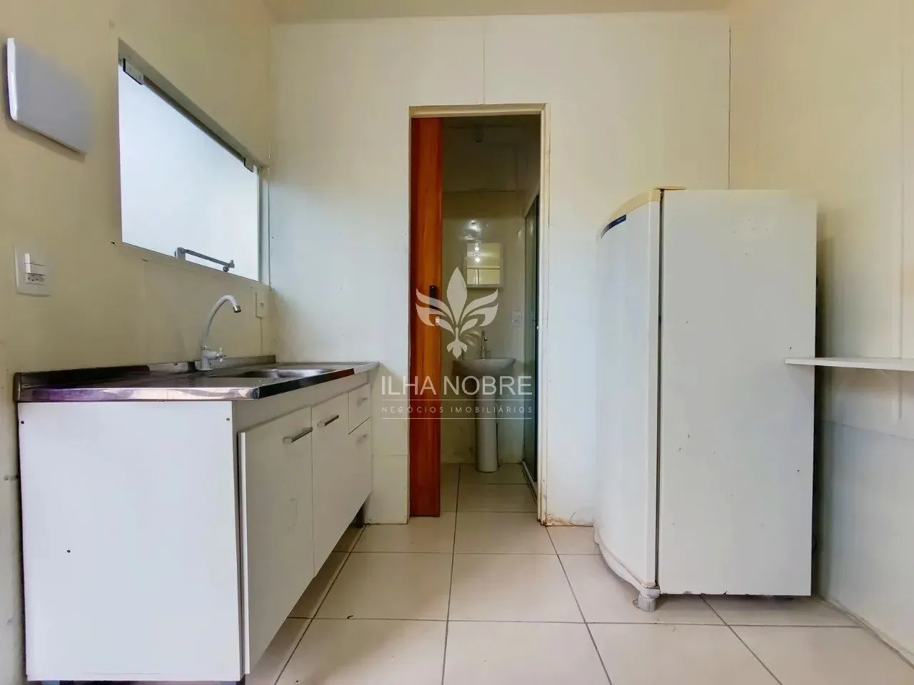 Kitnet para alugar em Balnéario.