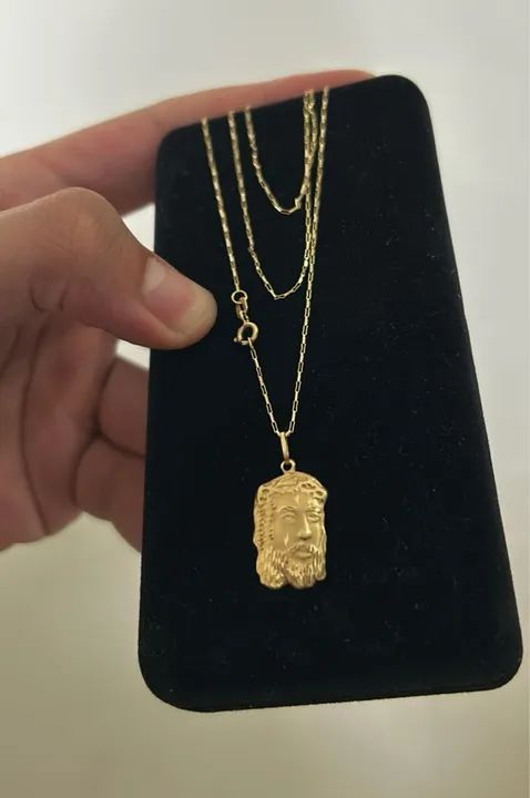 Corrente maciça ouro 18k com pingente usada - Foto 2