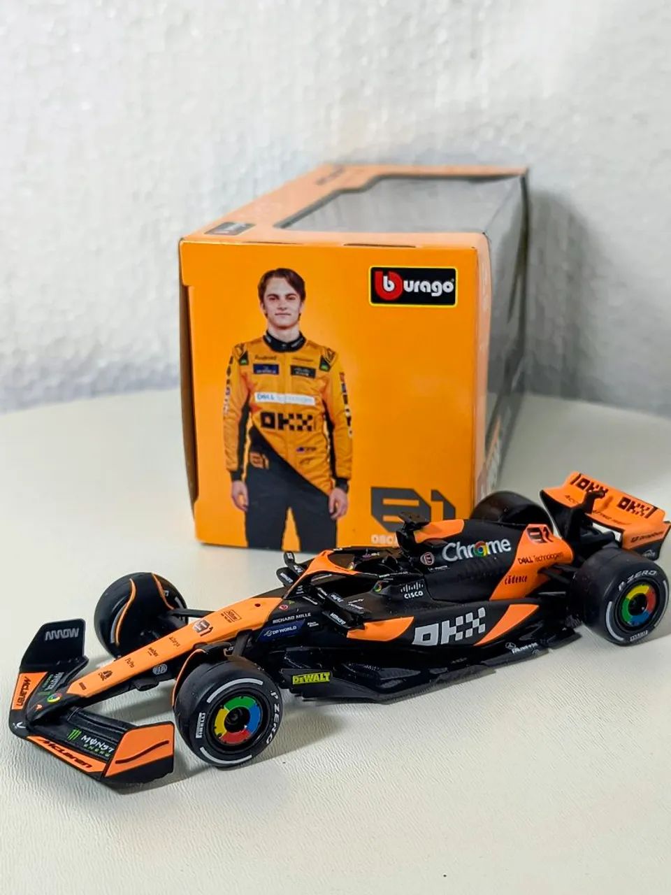 McLaren Oscar Piastri - escala 1/43 