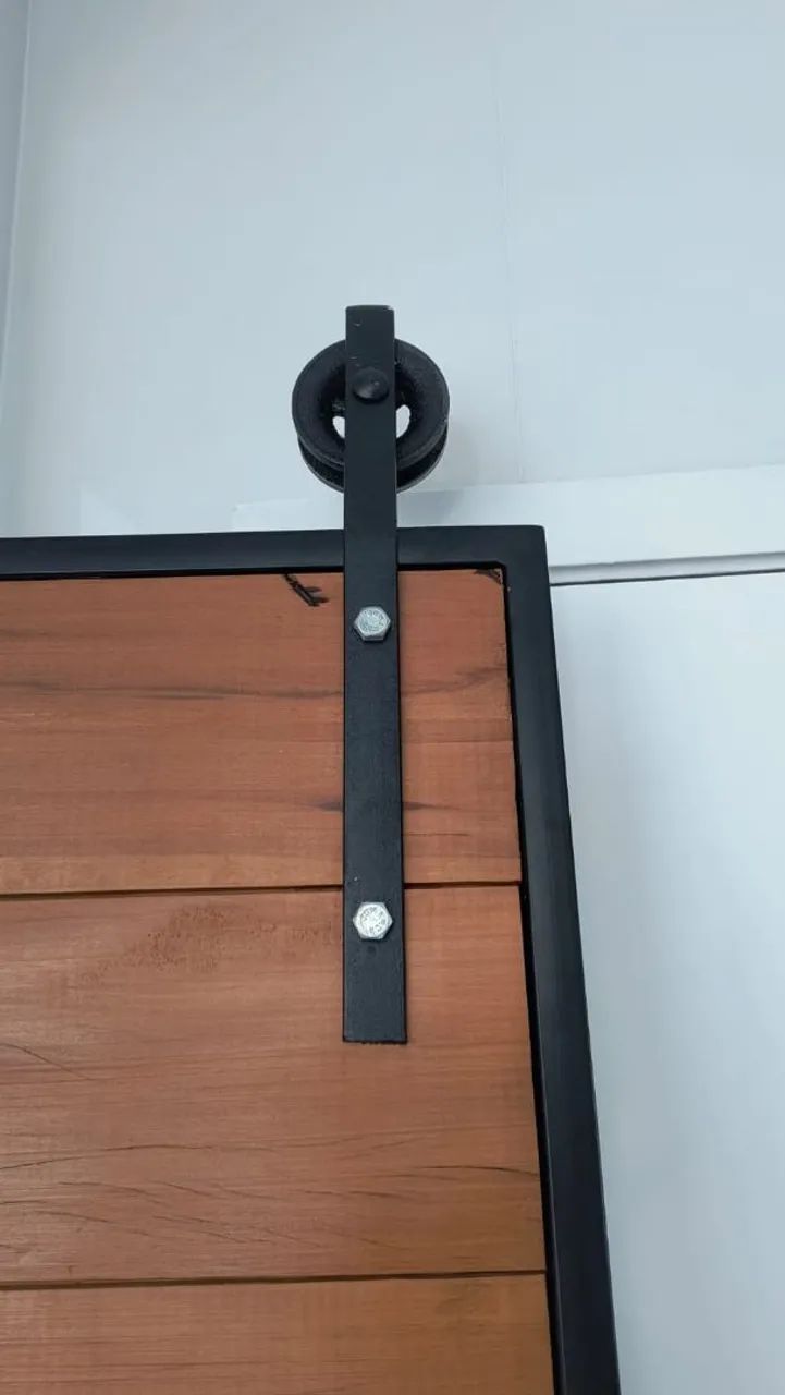 Porta de correr, de madeira rústica, com kit para instalação - Foto 5