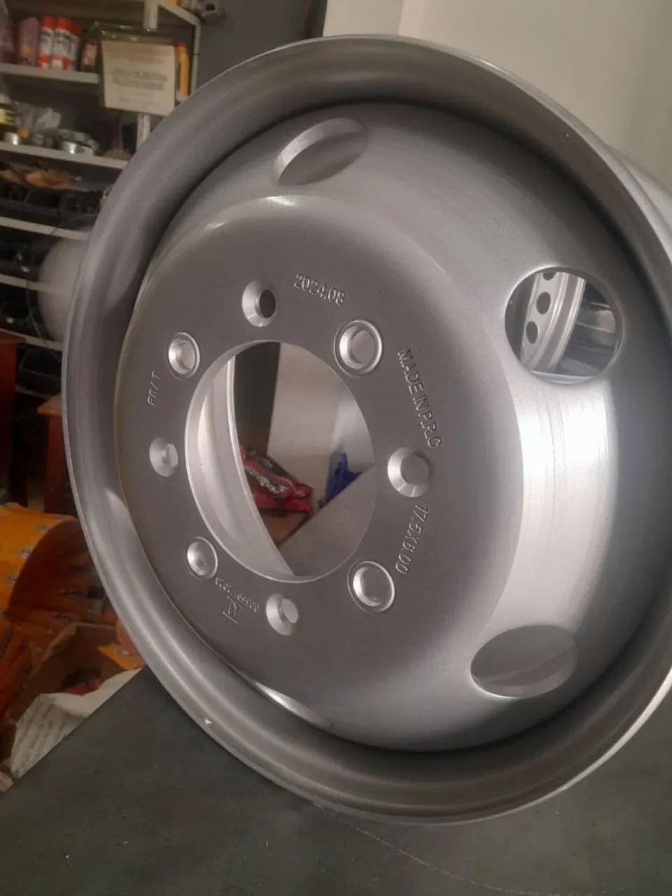Roda F-4000 antiga - Foto 3