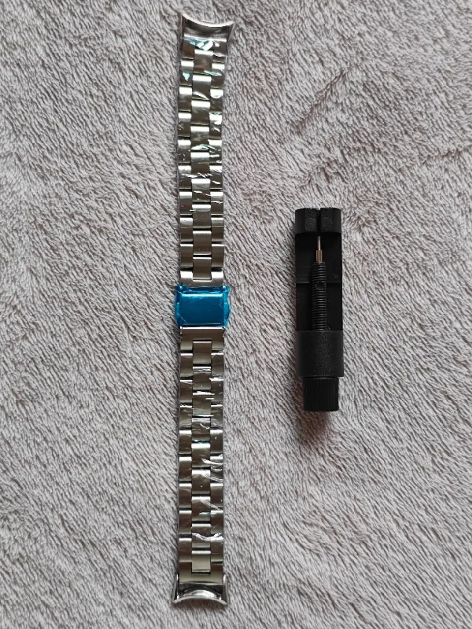 Pulseira metálica p/ relógio mi band 8, 9 e 10 Prata / Preta - Foto 5