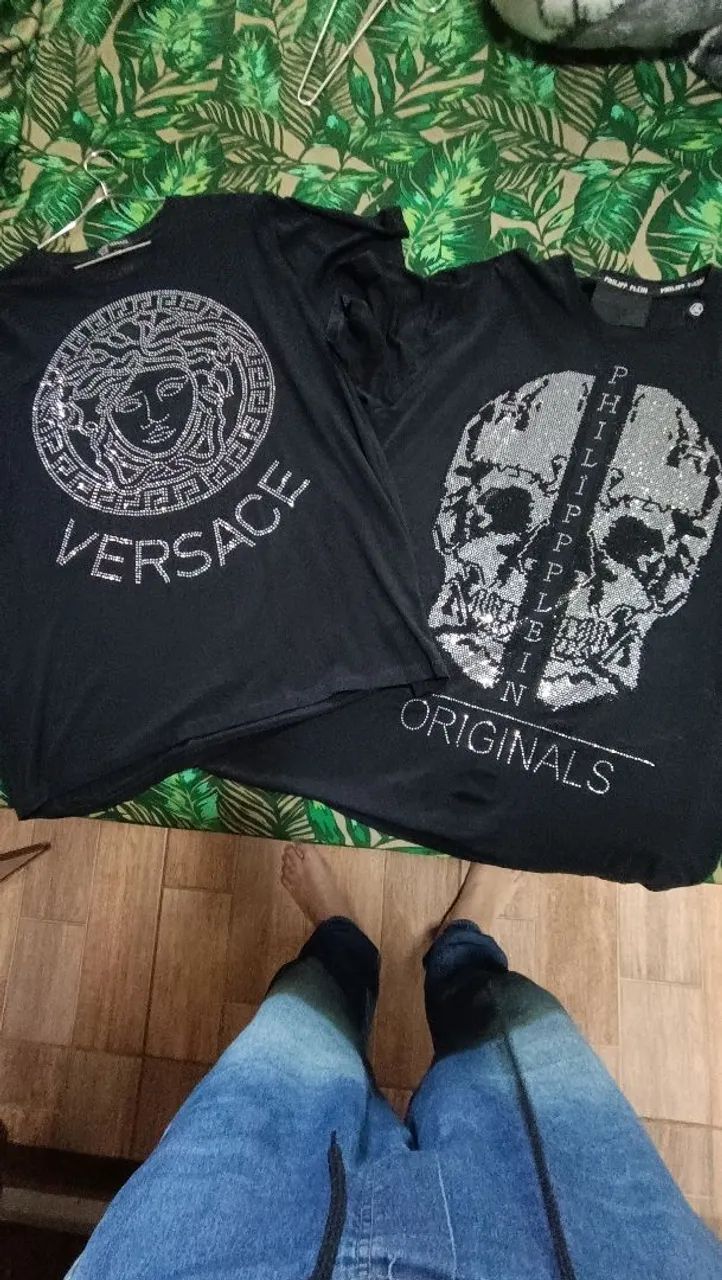 2 camisa preta com pedraria prata  - Foto 2
