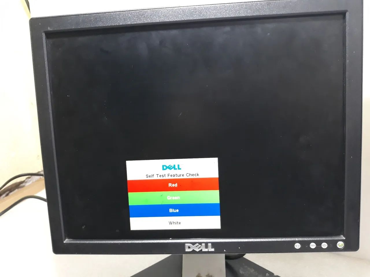 Vendo monitor usado em perfeito funcionamento 