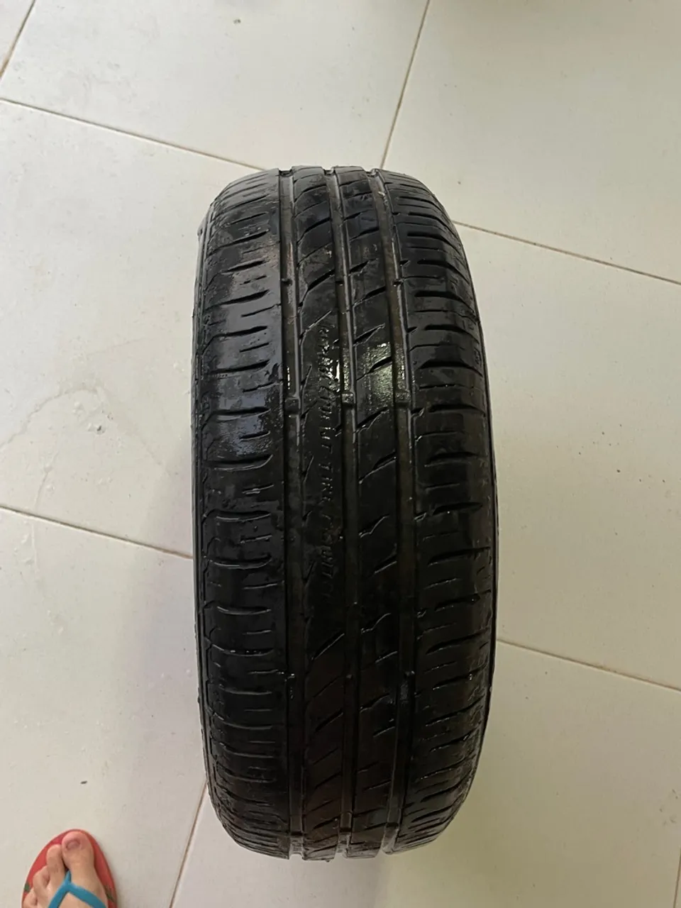 Pneu para carro