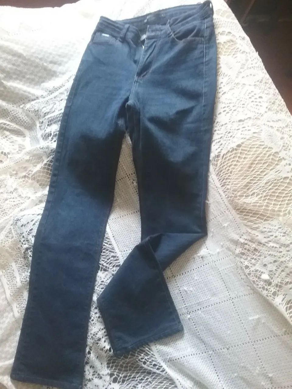 Calça Jeans Flare com Detalhes lote - Foto 2
