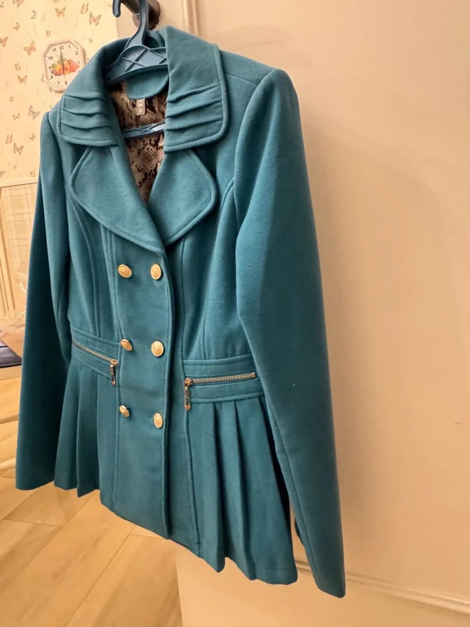 Casaco/blazer  feminino azul petróleo em veludo, novíssimo, c etiqueta!  - Foto 4