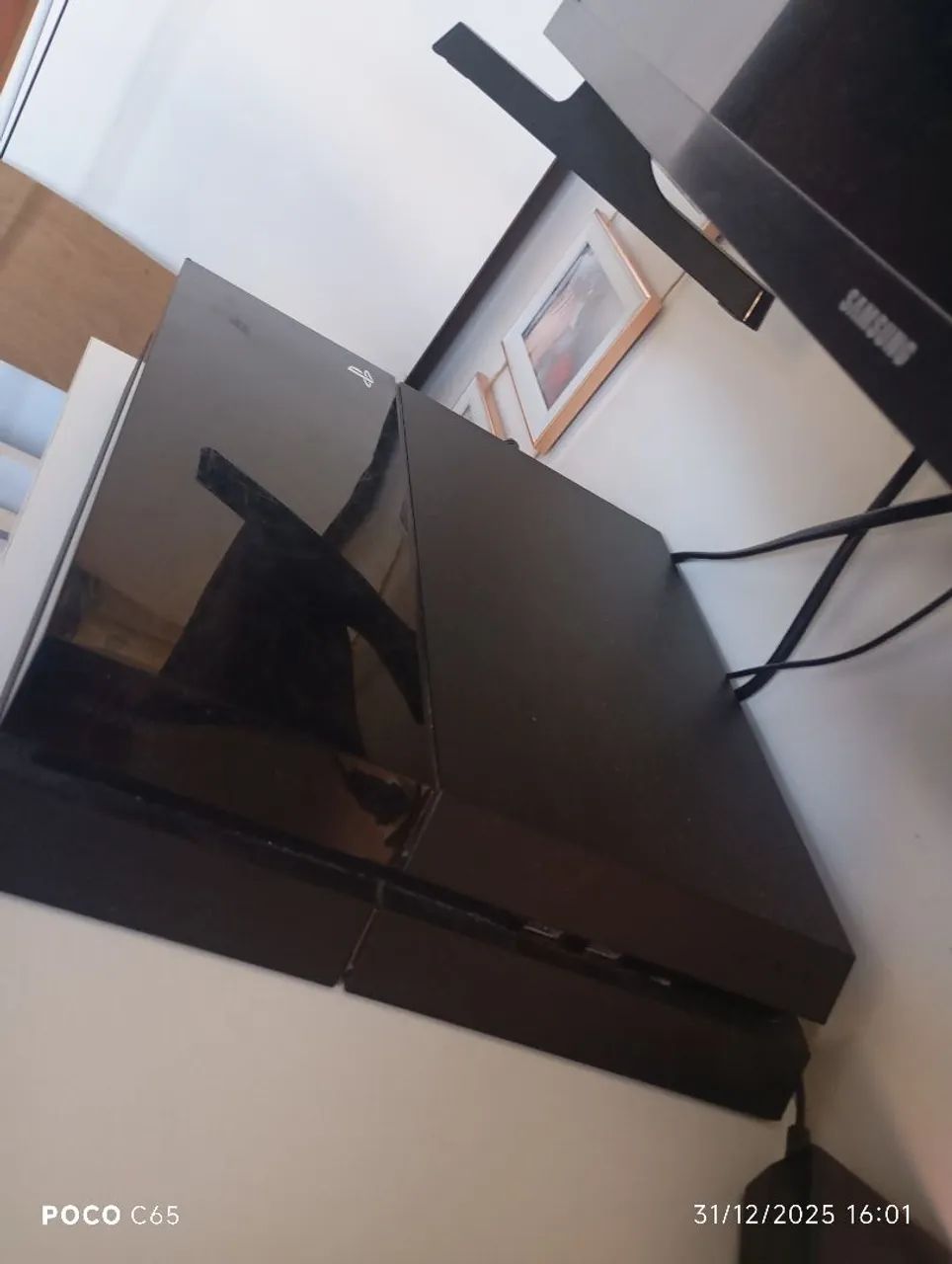 Vendo ps4 slim 500gb 2 controles e 1 headset novo - Foto 3