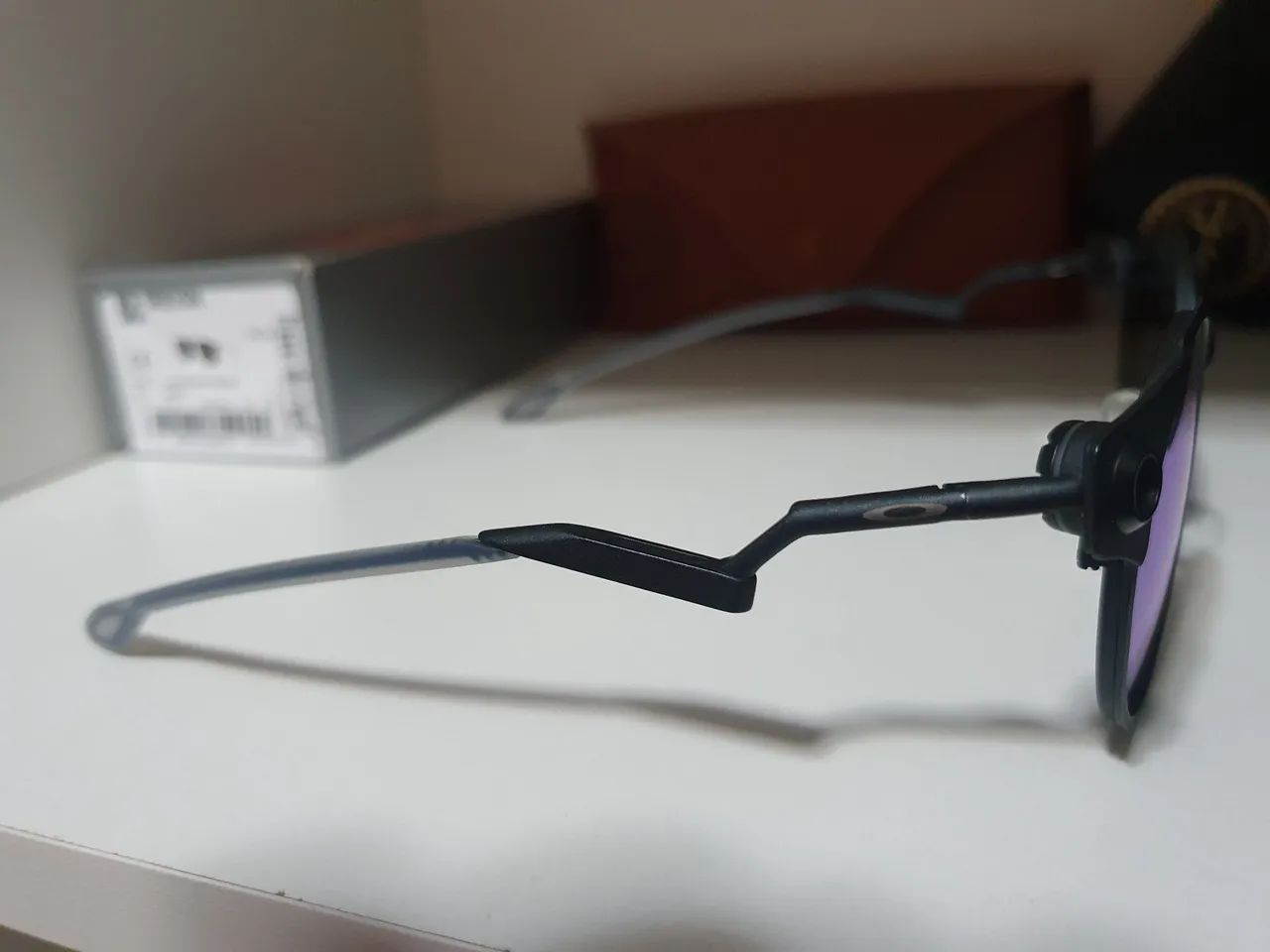 Óculos oakley deadbolt titanium prizm polarized  - Foto 4