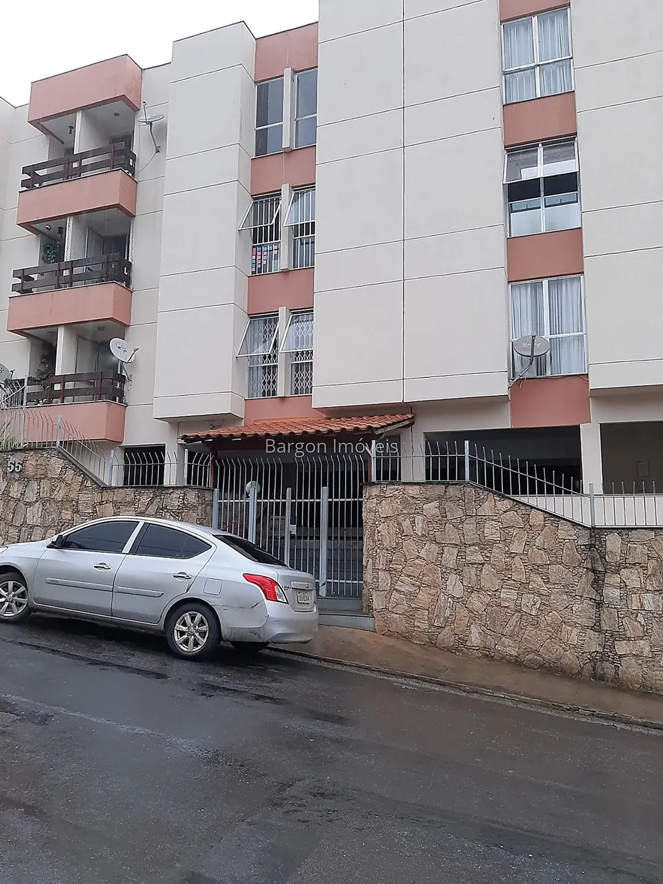Excelente oportunidade apartamento 03 quartos a venda no Bairro Bandeirantes em Juiz de Fo