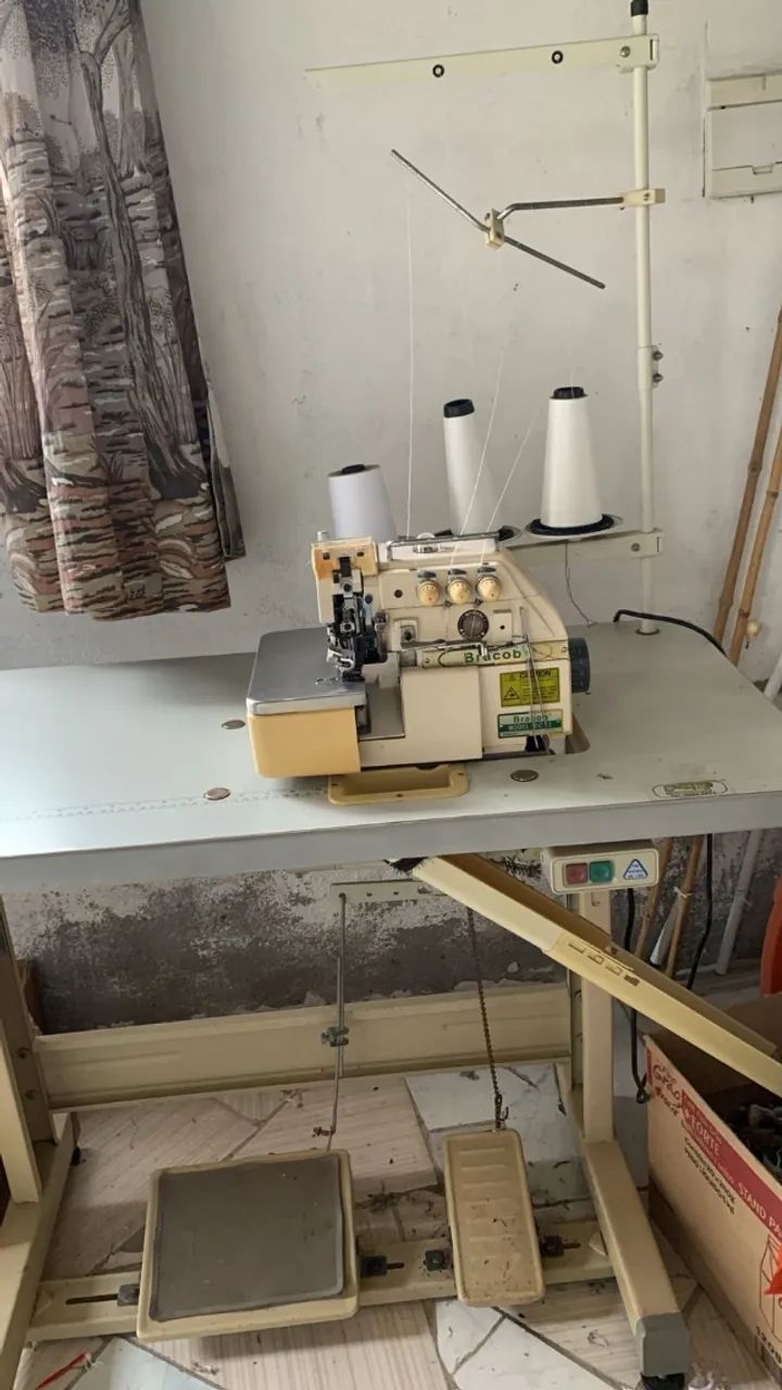 Maquina de costura overlock - Foto 2