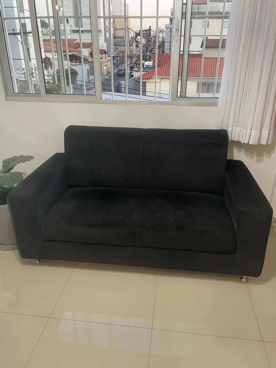 Sofá e puff Preto Moderno - Foto 2