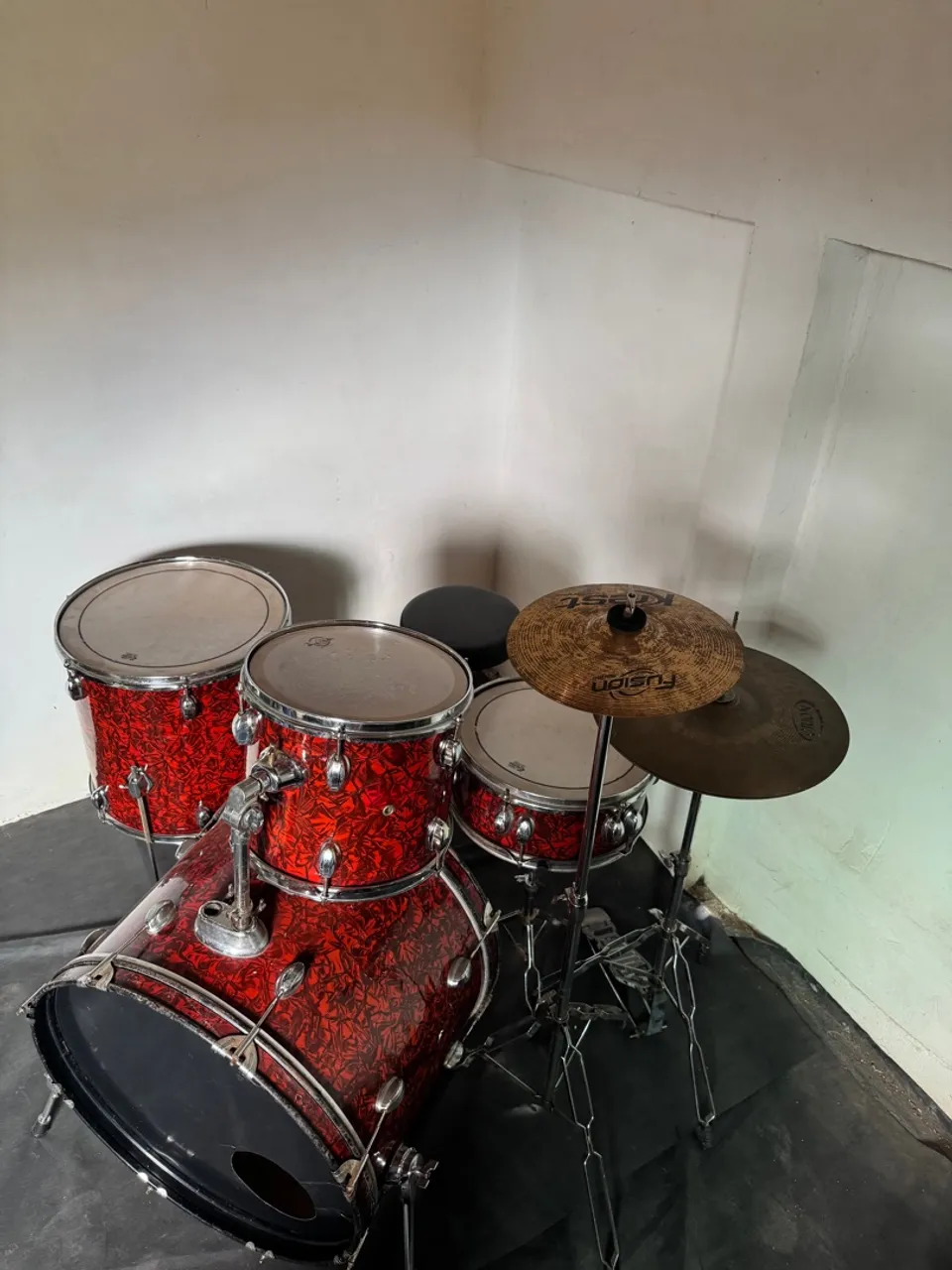 Bateria Musical Vermelha Completa
