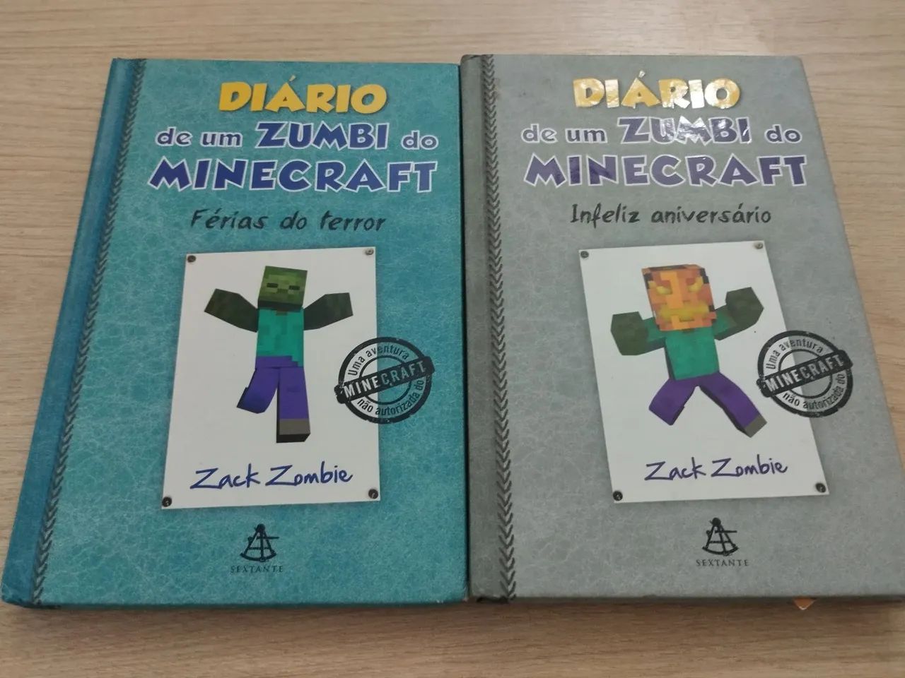 Diário de um Zumbi do Minecraft (2 livros) excelente estado 