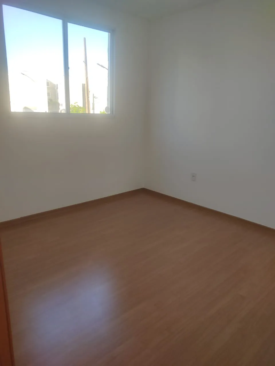ALUGA APARTAMENTO RESIDENCIAL CASTELO DE ANDORRA BAIRRO PIONEIROS PROXIMO UFMS 1H1HT5A