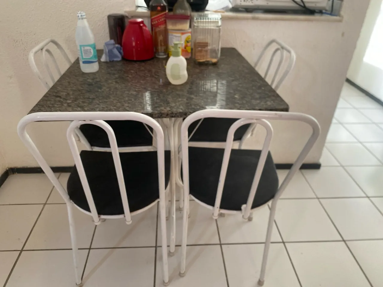 Mesa quadrada tubular 4 cadeiras