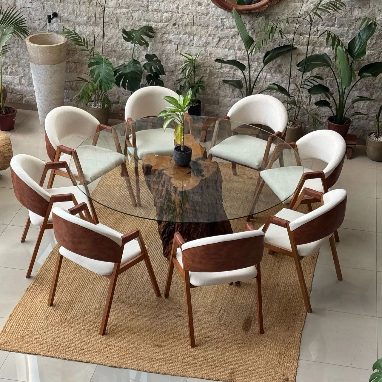 Mesa de Jantar de Madeira e também com Tampo de Vidro - Foto 3