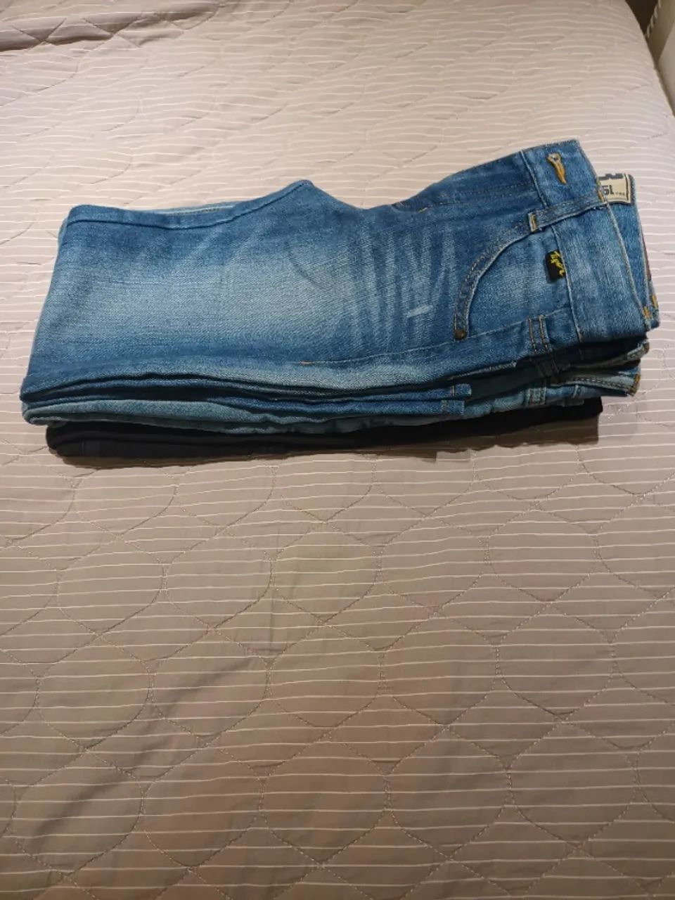 Conjunto 3 Calças Gap, Tigor e mais - Infantil