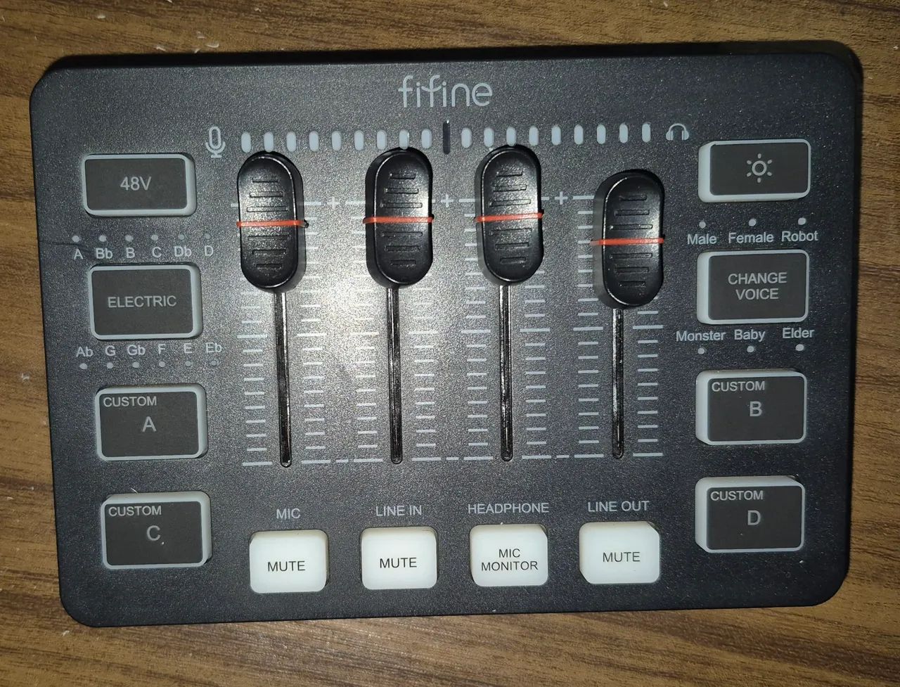 Fifine RGB Gaming Audio Mixer Table - Fifine RGB Gaming Audio Mixer + USB to USB-C Cable64522264333314121