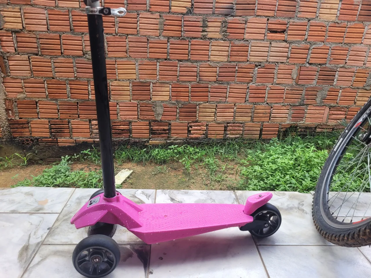 Patinete Infantil Rosa - Diversão garantida!