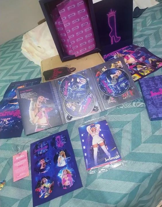 BOX JOELMA 25 ANOS - KIT PREMIUM VOANDO PRO PARÁ - 2 CDS + DVD NACIONAL - Foto 2