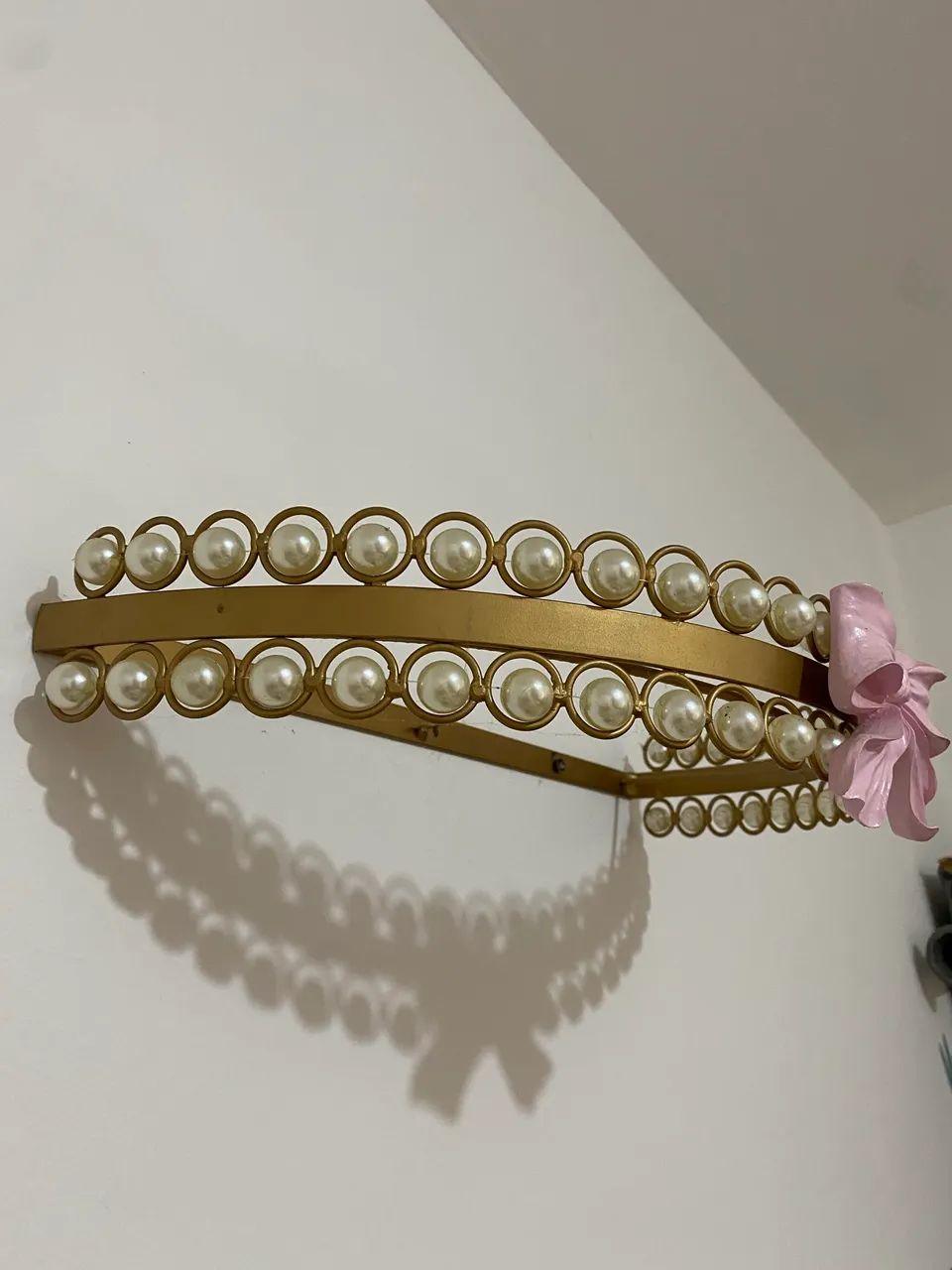 Dossel dourado de pérolas com laço  - Foto 2