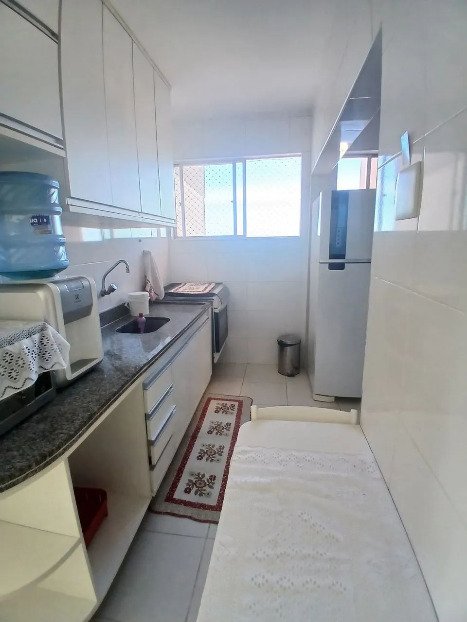 Barris 2/4 totalmente mobiliado e decorado - Foto 3