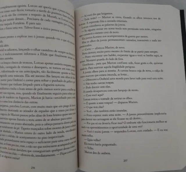 Livro Trono de Vidro Vol.5- Império das Tempestades - Foto 2