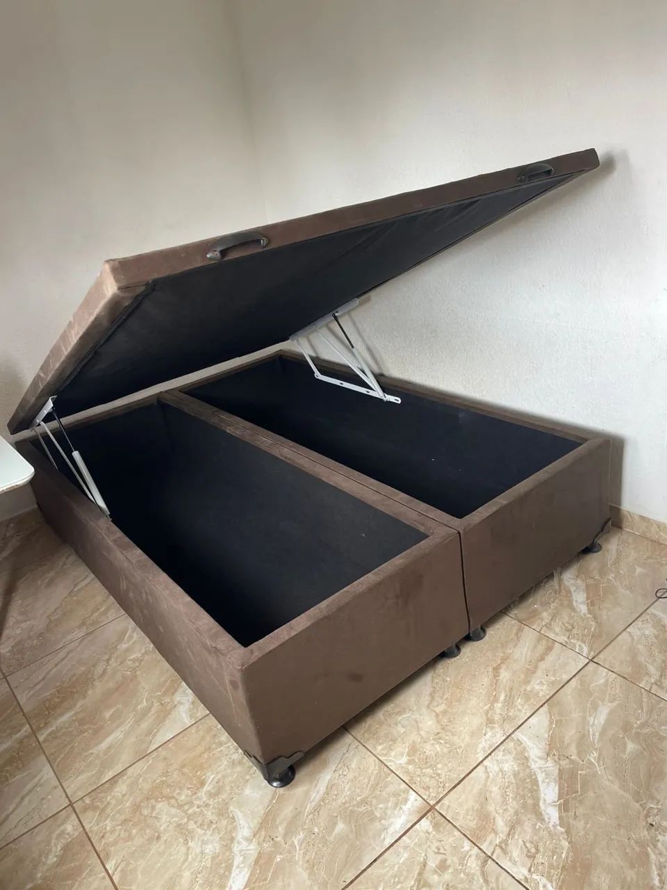 BASE BAÚ QUEEN SIZE R$ 1.200,00 - Foto 3