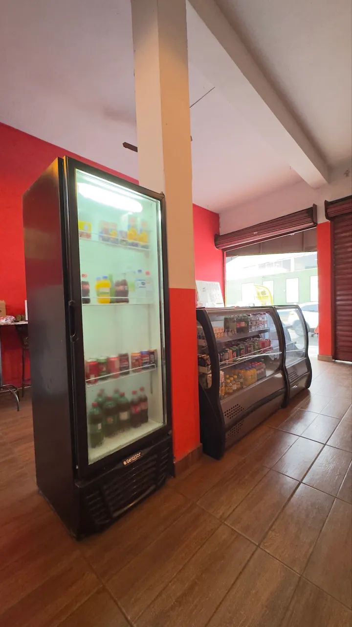 VENDE SE LANCHONETE EXCELENTE PONTO! 